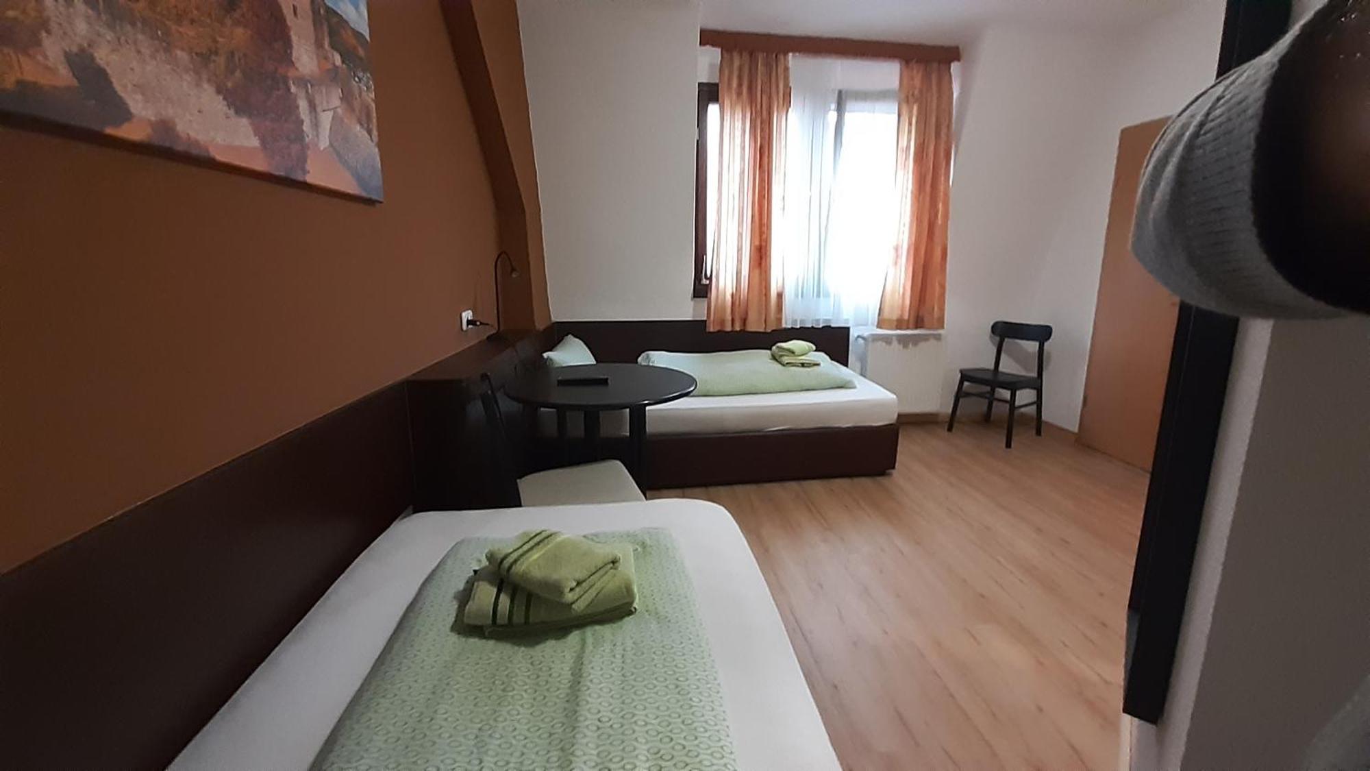 Gaestehaus Zu Herrenwiesen ไฮเดลเบิร์ก ภายนอก รูปภาพ