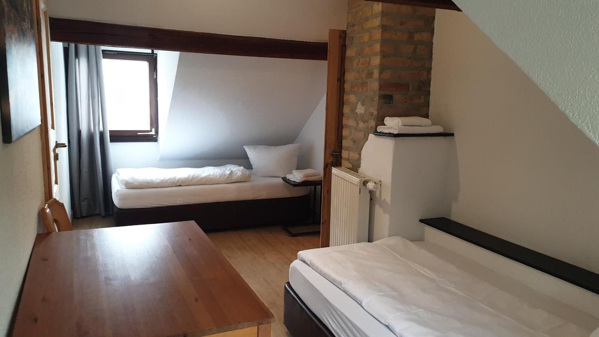 Gaestehaus Zu Herrenwiesen ไฮเดลเบิร์ก ภายนอก รูปภาพ